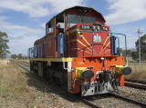 Diesel 7319 is decoupled from the carriages at the southern end of Royalla station. It will then loop around to the northern end for the return trip to Queanbeyan.